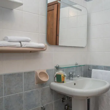 Delphino - Rei253 By Interhome